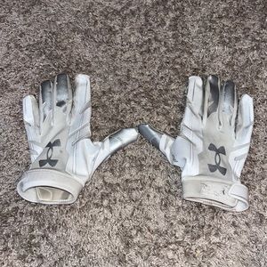 Under Armour f8 football gloves